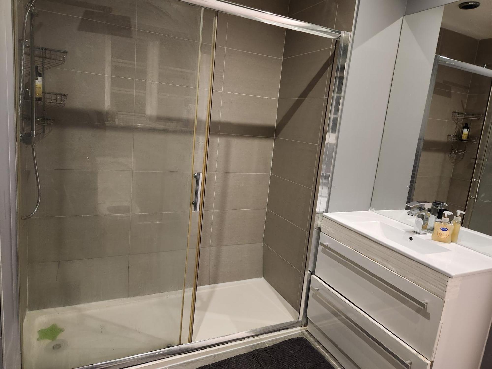 Elmdon House With 4 Spacious Bedrooms To Choose Birmingham Zewnętrze zdjęcie