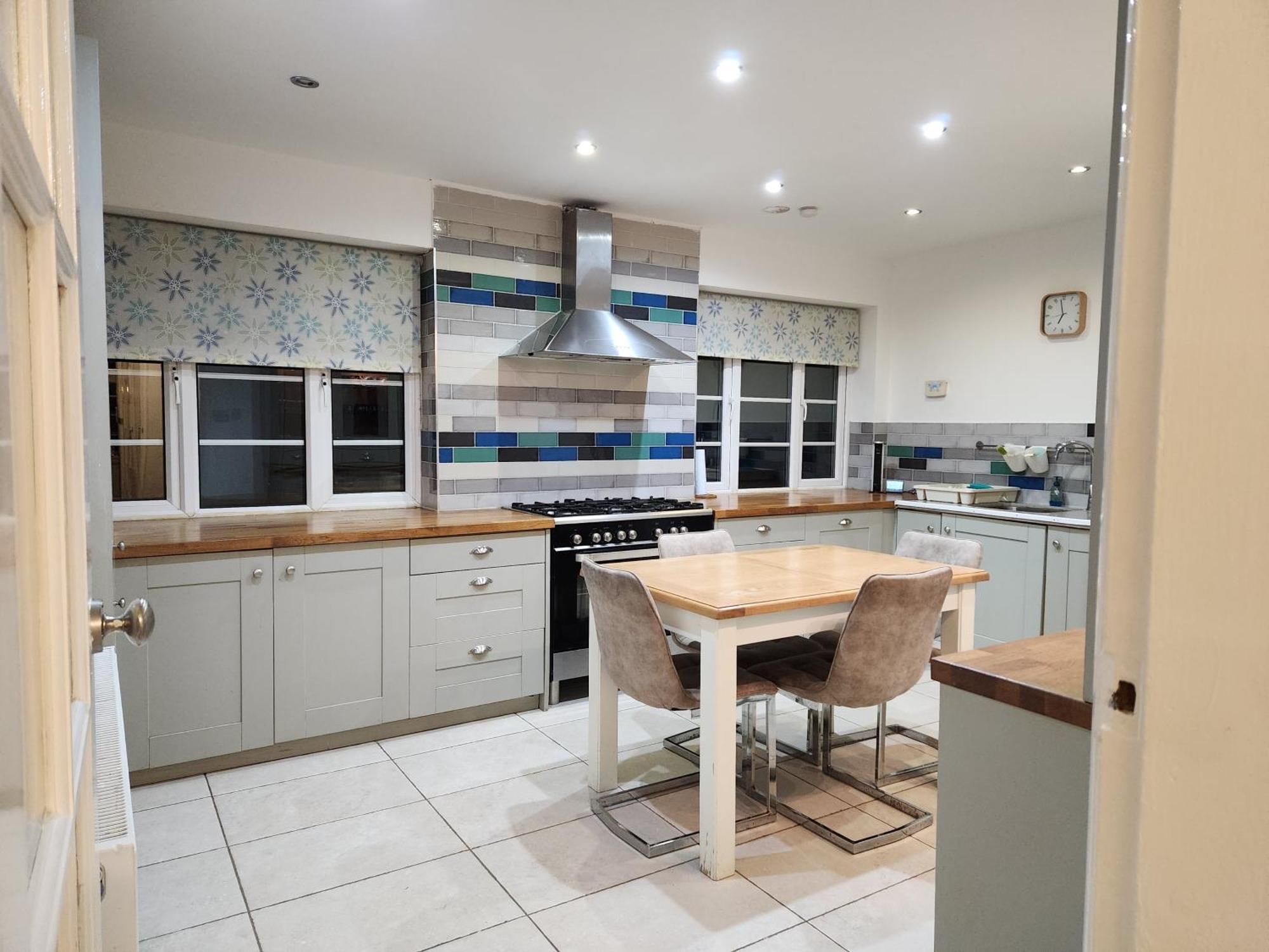 Elmdon House With 4 Spacious Bedrooms To Choose Birmingham Zewnętrze zdjęcie
